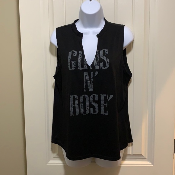 Tops - 3 for $20🌻